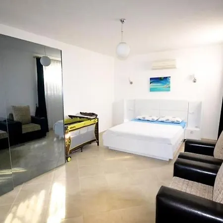 5 Star With 4 Bedrooms, Dalaman 1049 Βίλα *